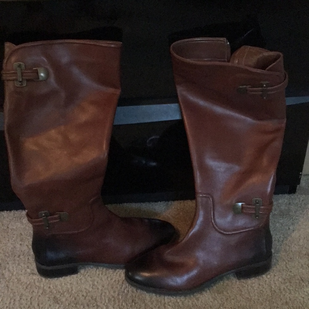 Riding boots